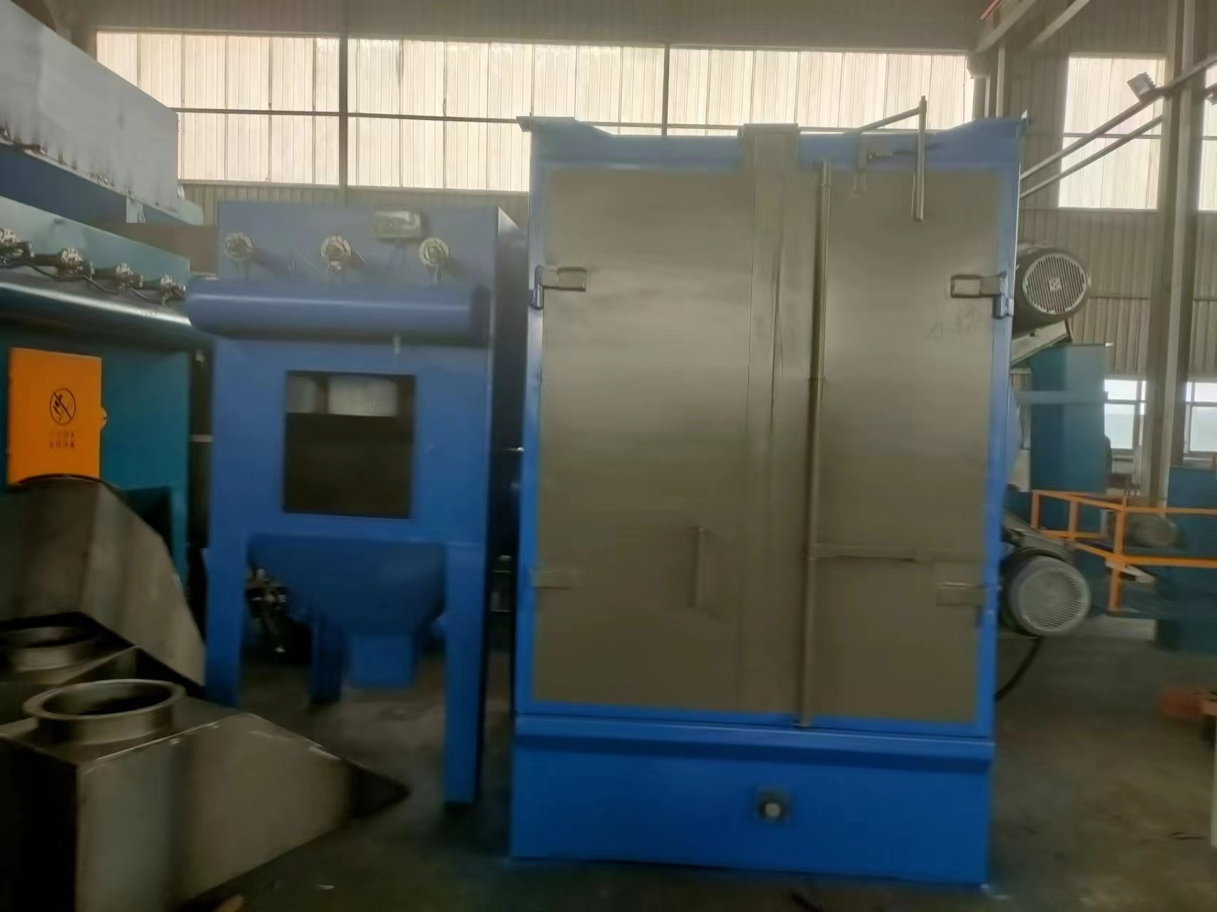 Q376單吊鉤拋丸機(jī)